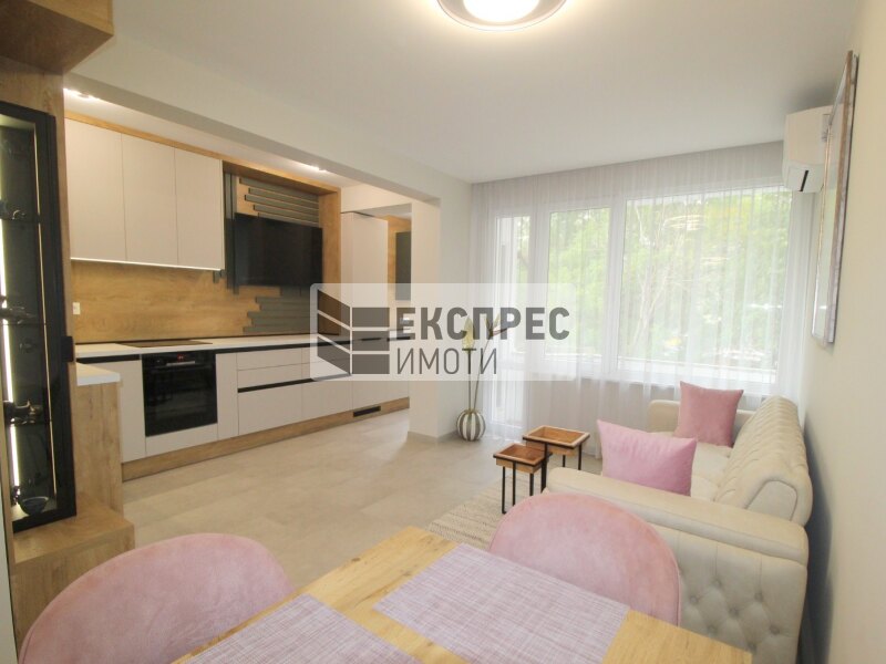 New, Luxury, Furnished 1 bedroom apartment