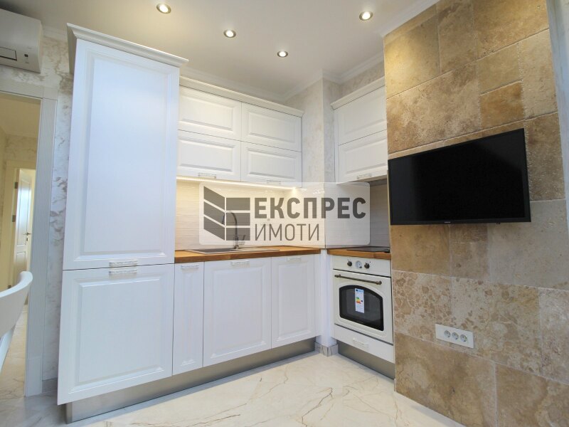 New, Luxury, Furnished 1 bedroom apartment
