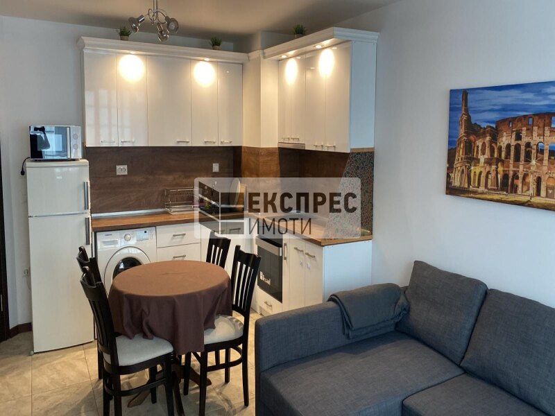 Furnished 1 Schlafzimmer Wohnung