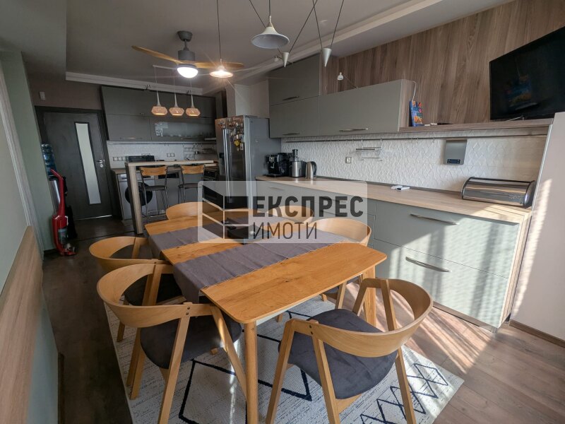 Furnished 3 bedroom apartment