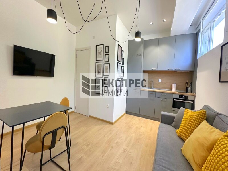 1 Schlafzimmer Wohnung, Trakata