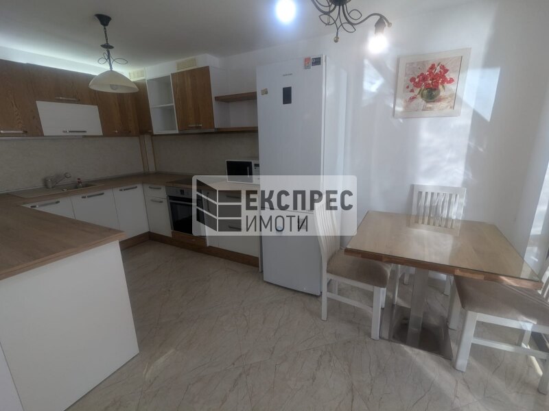 2 Schlafzimmer Wohnung, Regional hospital