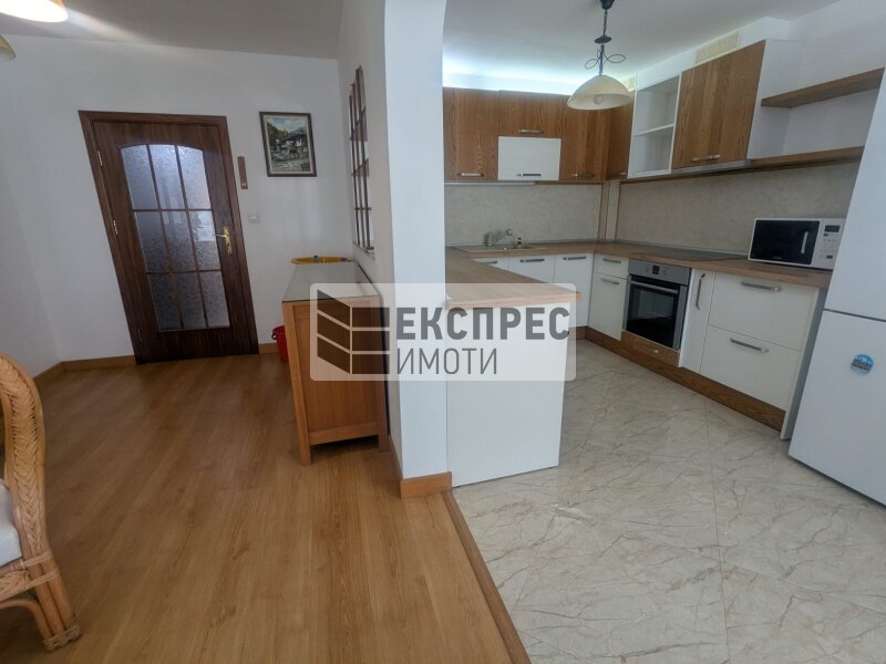 2 Schlafzimmer Wohnung, Regional hospital