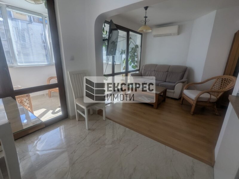 2 Schlafzimmer Wohnung, Regional hospital