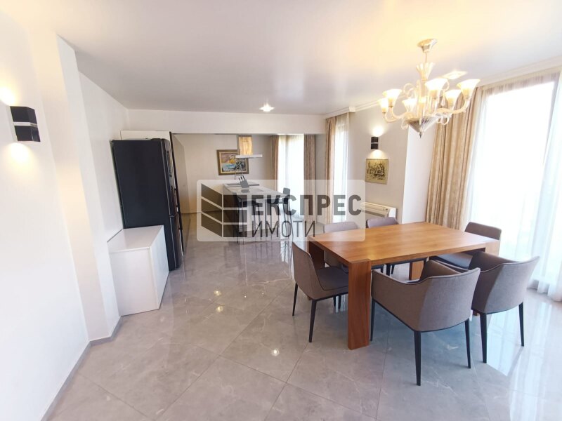 FURNISHED 3 bedroom apartment, Center