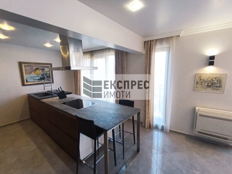 FURNISHED 3 bedroom apartment, Center