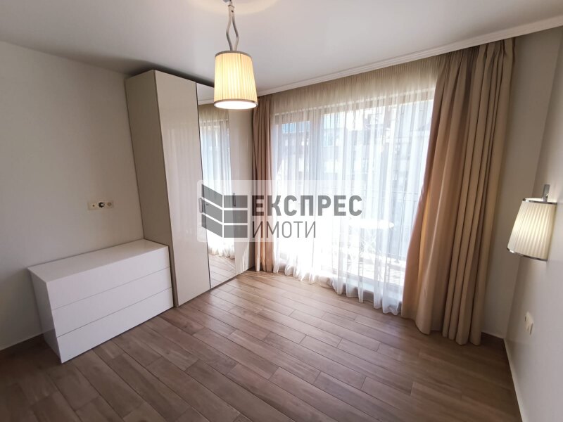 FURNISHED 3 bedroom apartment, Center