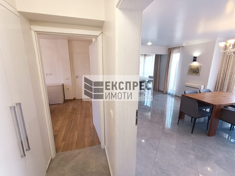 FURNISHED 3 bedroom apartment, Center