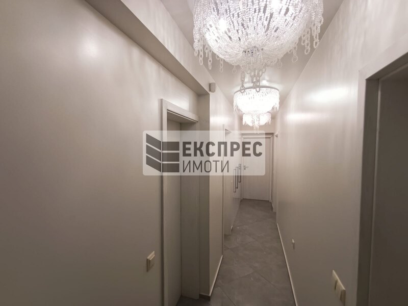 FURNISHED 3 bedroom apartment, Center