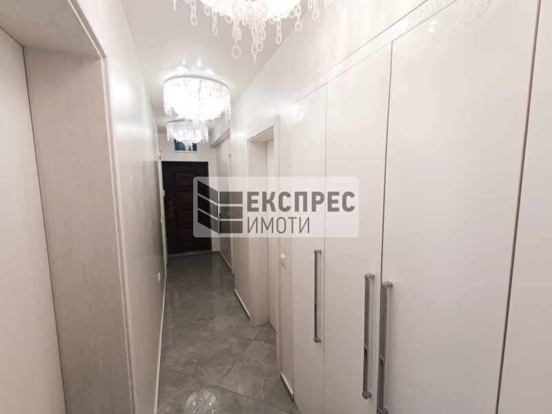 FURNISHED 3 bedroom apartment, Center