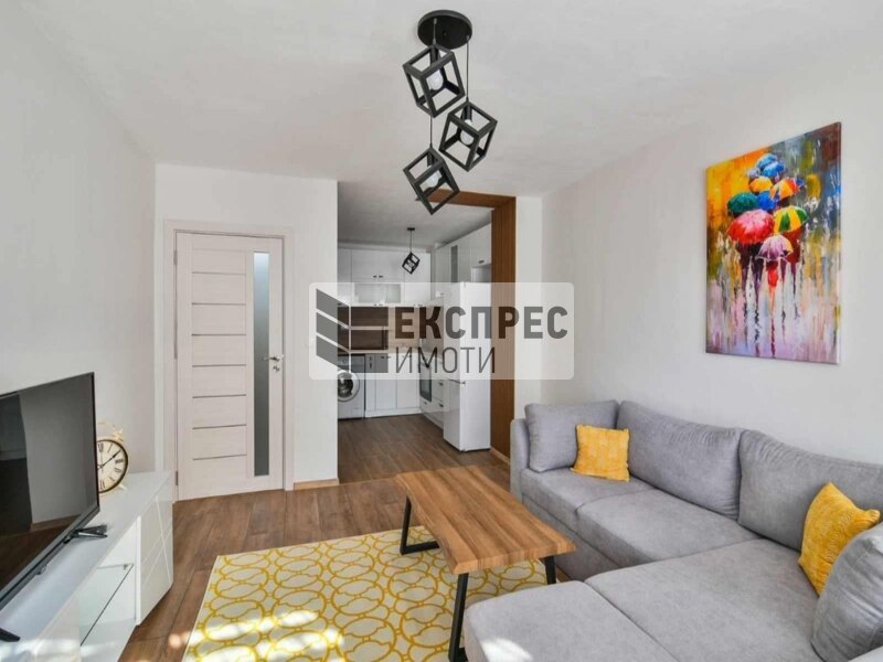 Furnished 2 bedroom apartment