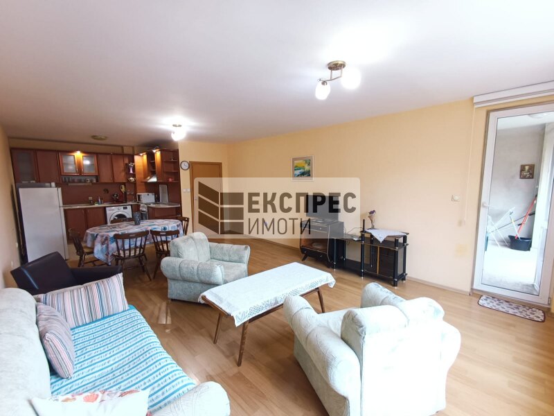  1 Schlafzimmer Wohnung