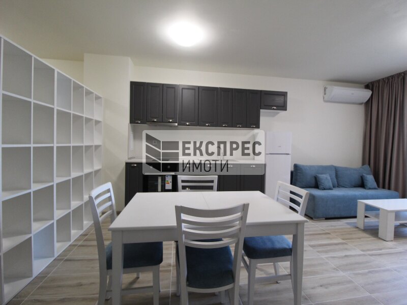  1 Schlafzimmer Wohnung