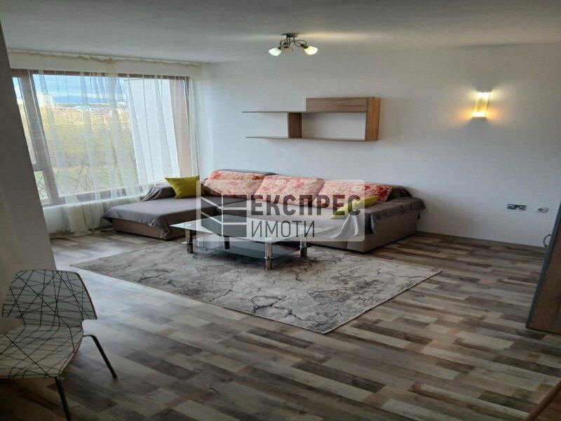 Möbliert 1 Schlafzimmer Wohnung