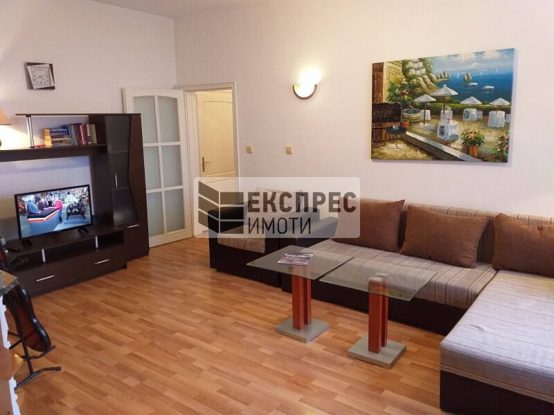 Furnished 2 bedroom apartment