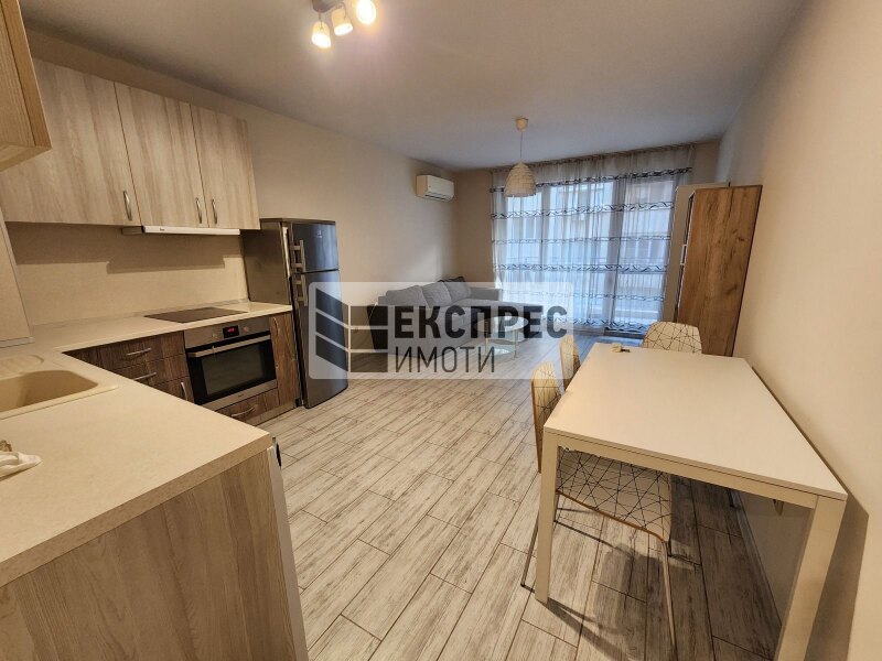 Möbliert, 1 Schlafzimmer Wohnung