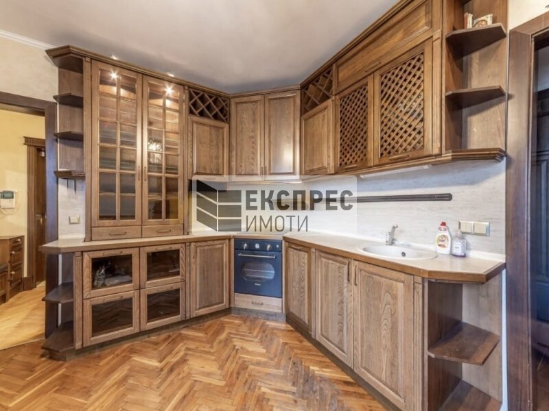 Furnished 2 bedroom apartment