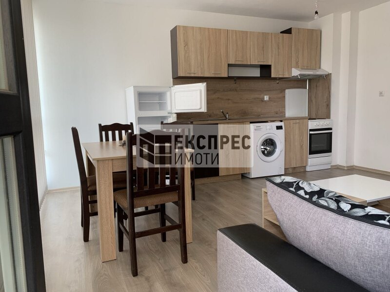 Möblierte 2 Schlafzimmer Wohnung