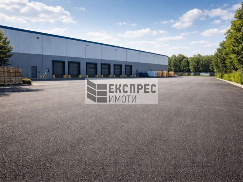 Паркинг в охраняма складова база Паркинг