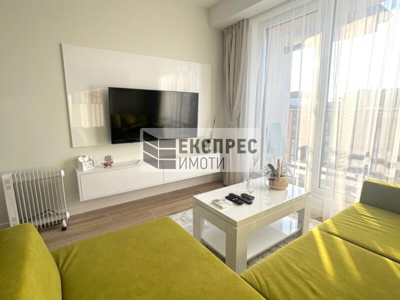 Нов, Обзаведен Двустаен апартамент