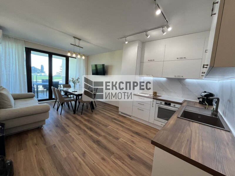 Обзаведен, Нов, Луксозен Двустаен апартамент