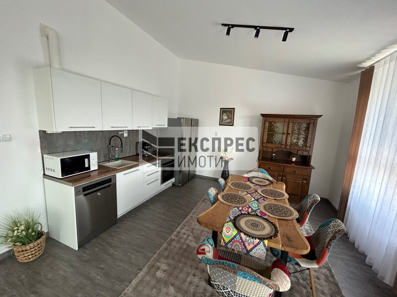 Furnished 2 bedroom apartment