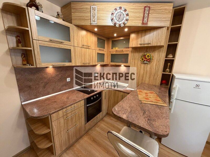  1 Schlafzimmer Wohnung