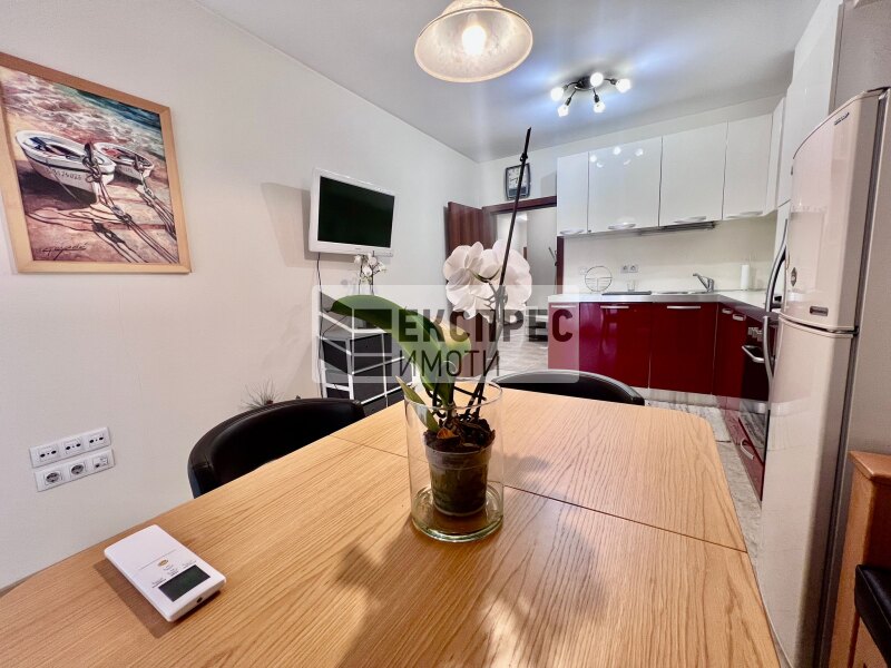 Furnished, two bathroom 2 bedroom apartment