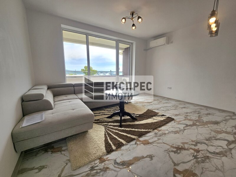 Half-furnished 1 bedroom apartment