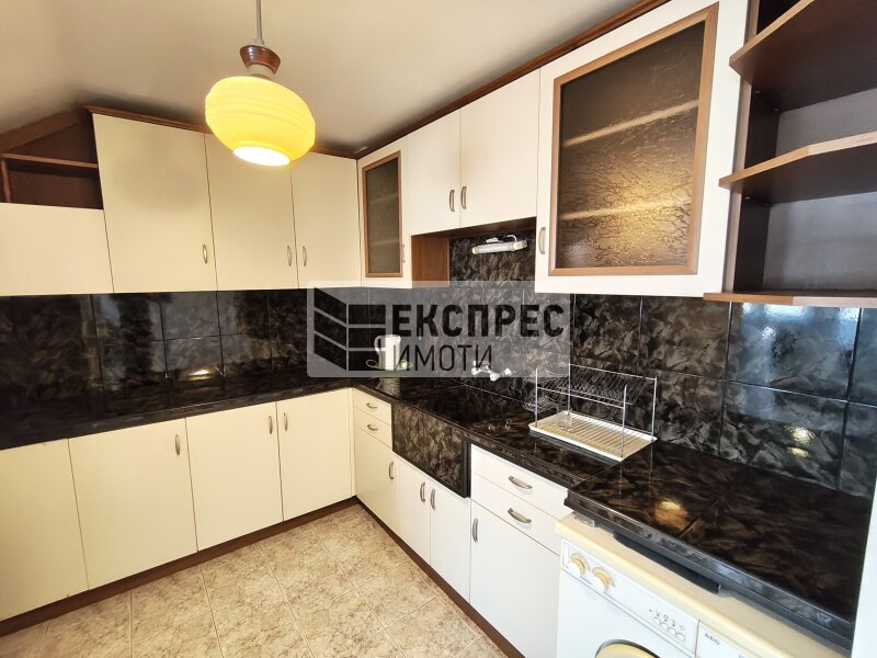 FURNISHED 2 bedroom apartment