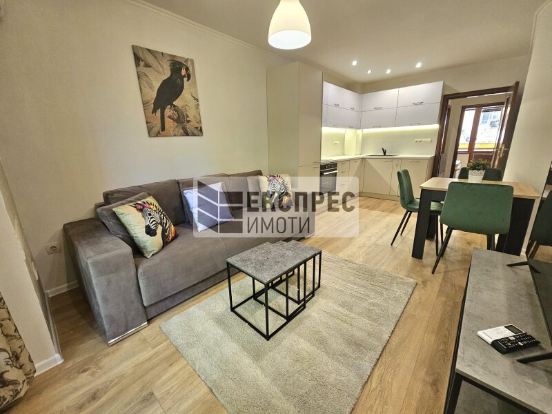 Luxury, Furnished 1 bedroom apartment