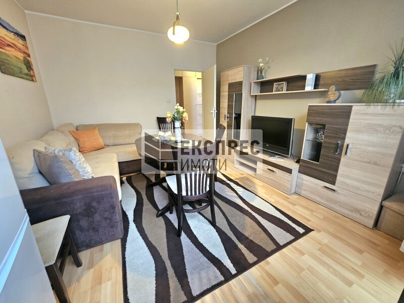 Furnished 1 bedroom apartment