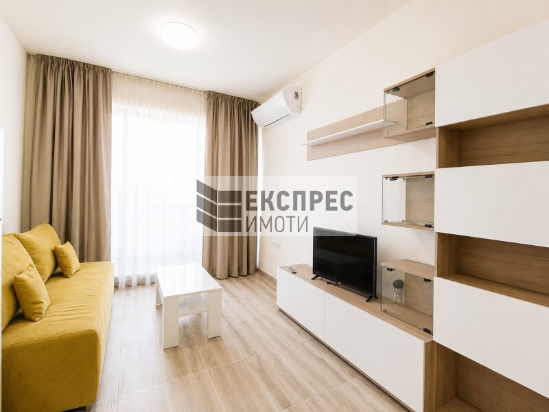 Нов, Обзаведен, затворен комплекс, Едностаен апартамент