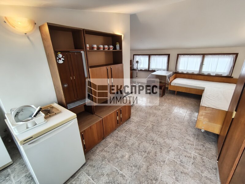 Furnished Studio