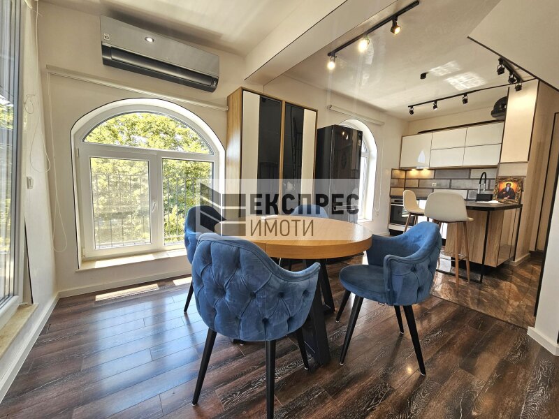 Luxury, Furnished 2 bedroom apartment