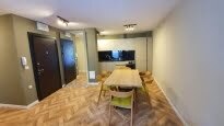 Нов, Луксозно, Обзаведен Тристаен апартамент, Център