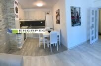 Обзаведен Тристаен апартамент, Лагера