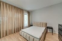 Newly furnished, luxurious 1 bedroom apartment, Centre
