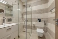 Newly furnished, luxurious 1 bedroom apartment, Centre