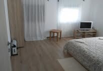 Newly furnished 2 Schlafzimmer Wohnung, Idealen Tsentar