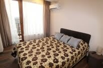 New, Furnished 2 Schlafzimmer Wohnung, Center