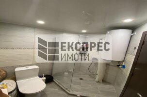 Нов, Обзаведен Тристаен апартамент, Център