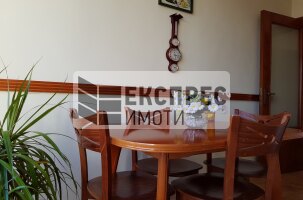 Furnished 3 bedroom apartment, Center