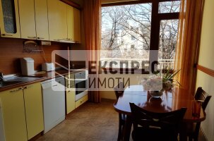 Furnished 3 bedroom apartment, Center
