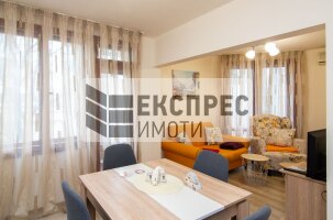 Furnished 2 bedroom apartment, Center