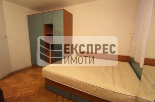 Обзаведен Тристаен апартамент, Окръжна болница