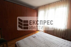 Обзаведен Тристаен апартамент, Окръжна болница