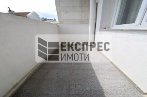 Обзаведен Тристаен апартамент, Окръжна болница