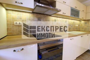Луксозно, Обзаведен Тристаен апартамент, Окръжна болница