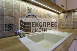 Луксозно, Обзаведен Тристаен апартамент, Окръжна болница